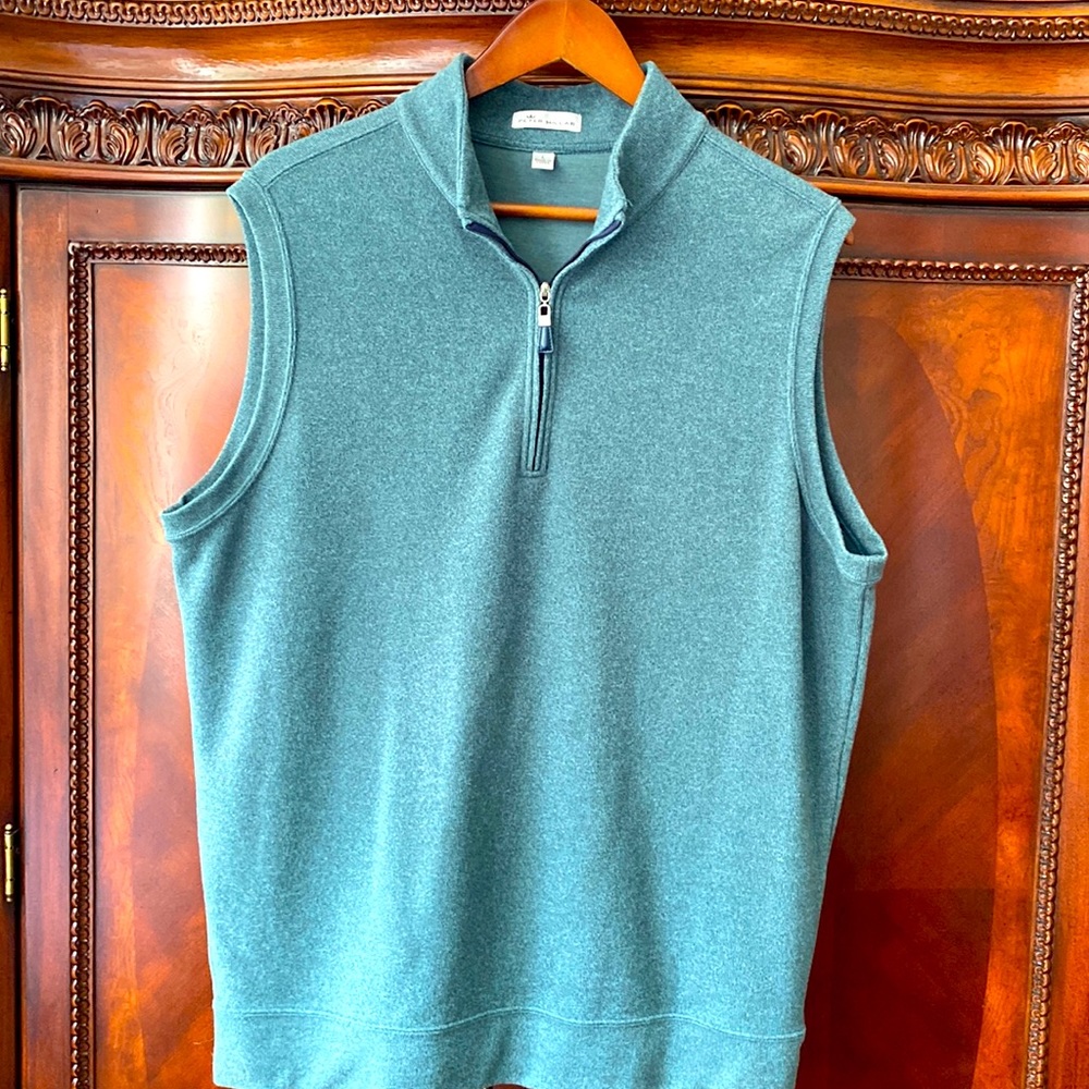 Peter Millar 1/4 zip vest. Size large. Color is Forest green.